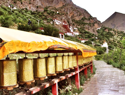 5 Days Lhasa with Drak Yerpa Hiking Tour